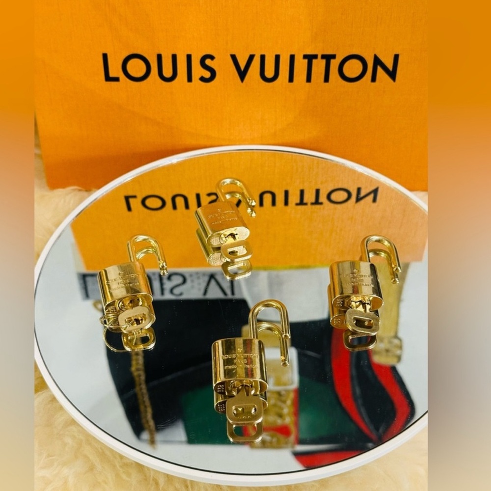 Louis Vuitton 300 Series Pick Your Number Gold Lock with One Key